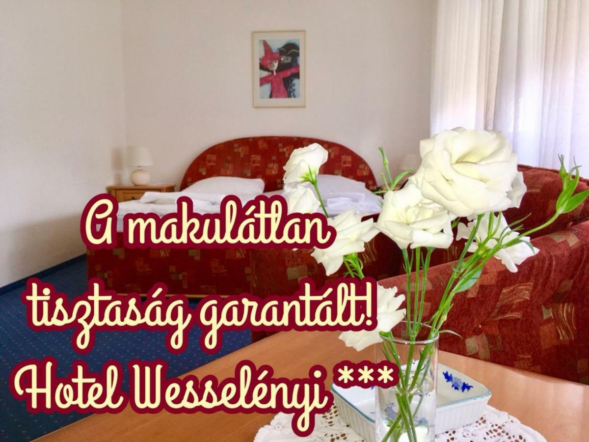 Hotel Wesselenyi Gyor Bagian luar foto